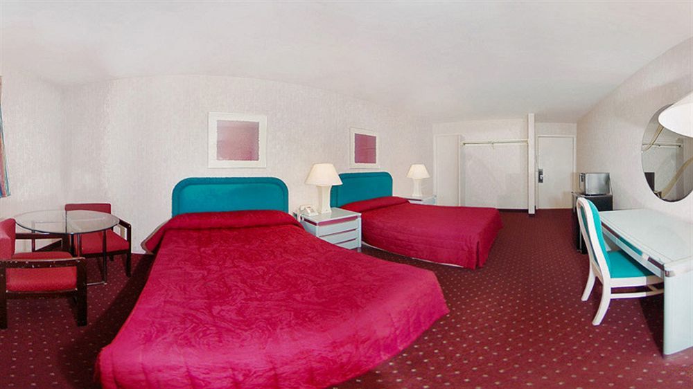 Rodeway Inn Parkway Galloway Extérieur photo